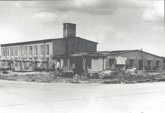 The former flak barracks in Mainz Bretzenheim in 1946, in which the institute moved into the 1949. The former flak barracks in Mainz Bretzenheim in 1946, in which the institute moved into the 1949.