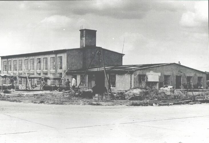 The former flak barracks in Mainz Bretzenheim in 1946, in which the institute moved into the 1949.