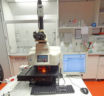 Picture: U. Weis, MPIC Laser ablation system