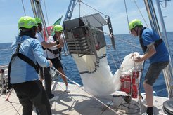 Microplankton sampling with the multinet onboard S/Y Eugen Seibold