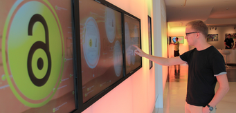 Wissenschaft lebt von Ergebnissen – und die sollen frei zugänglich sein. Davon zeugt die Ausstellung in der Max Planck Science Gallery, die parallel zur Open-Access-Konferenz stattfindet. Wissenschaft lebt von Ergebnissen – und die sollen frei zugänglich sein. Davon zeugt die Ausstellung in der Max Planck Science Gallery, die parallel zur Open-Access-Konferenz stattfindet.