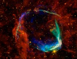 Das Bild zeigt das älteste dokumentierte Beispiel einer Supernova. X-ray: NASA/CXC/SAO & ESA; Infared: NASA/JPL-Caltech/B. Williams (NCSU)