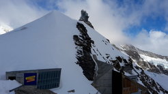 View to the Sphinx observatory on top of the Jungfraujoch station. Picture: J. Schneider, MPIC
