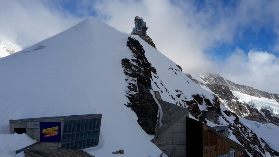 View to the Sphinx observatory on top of the Jungfraujoch station. Picture: J. Schneider, MPIC