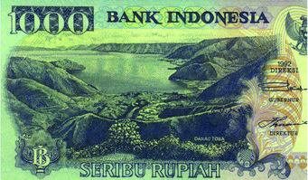 Geldschein aus Indonesien, der den Toba-See auf Nord-Sumatra zeigt, die mit einem See gefüllte Caldera (kesselförmige Oberflächenform vulkanischen Ursprungs), die von der größten Eruption der letzten 100.000 Jahre übrig geblieben ist. Quelle: https://pubs.giss.nasa.gov/docs/2009/2009_Robock_ro09900j.pdf Geldschein aus Indonesien, der den Toba-See auf Nord-Sumatra zeigt, die mit einem See gefüllte Caldera (kesselförmige Oberflächenform vulkanischen Ursprungs), die von der größten Eruption der letzten 100.000 Jahre übrig geblieben ist.