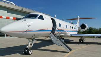 The HALO research aircraft flies from Central Europe to the Arctic with extensive cloud measurement instrumentation. Approximately 25 flights are planned. HALO research aircraft