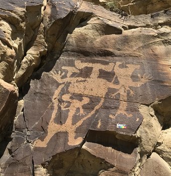 Legend Rock site: depiction of a large, human-like being, also called anthropomorph. Legend Rock site: depiction of a large, human-like being, also called anthropomorph.
Photo: Meinrat O. Andreae, MPI for Chemistry