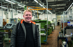 Simon Bauer, 20, angehender Feinwerkmechaniker für Geräte und Systeme