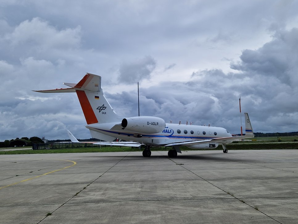 HALO on the apron in Oberpfaffenhofen (c) F. Köllner