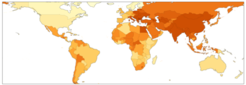 Weltkarte mit Farbabstufungen von Gelb zu Dunkelorange. Die Grafik zeigt die der Luftverschmutzung zuzuschreibende Sterblichkeit je 100.000 Einwohner von <10 (hell) bis >200 (dunkel) pro Jahr.