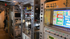 HALO uses 22 special measuring instruments from eight institutes to study the complete cycle of cloud formation, from particle formation from precursor gases to cloud nuclei and the radiation properties of clouds.