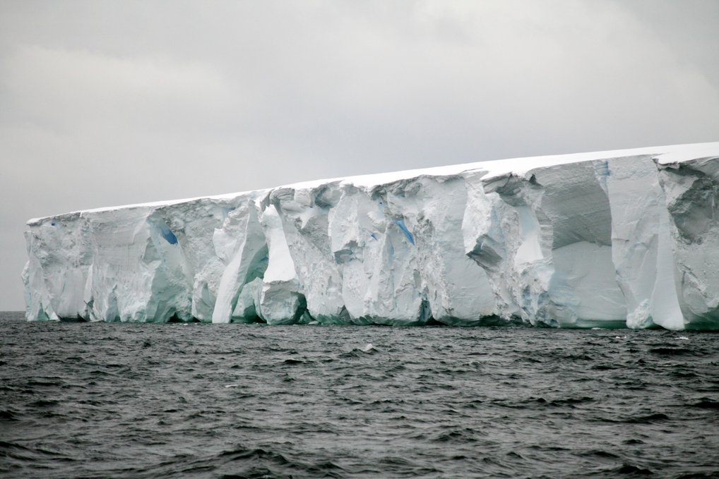 Antarctic ice sheet in the Southern Ocean Ice shield in the Southern Ocean